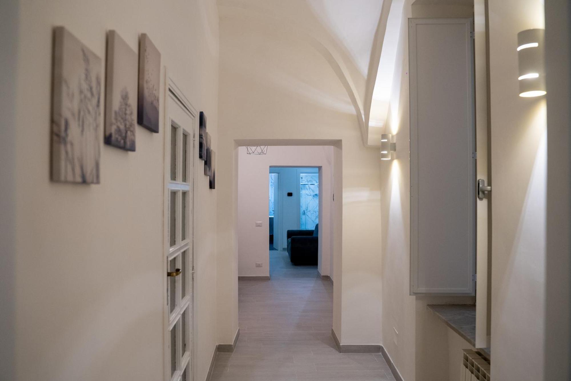 Dietro Al Plebiscito Luxury Suite Naples Exterior photo
